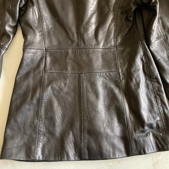 Banana Republic leather jacket, hip length, collared, slim fit, minimalist style - Picture 9 of 9